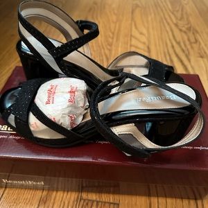 These are beautiFeel shoes that have never been worn and new in box.